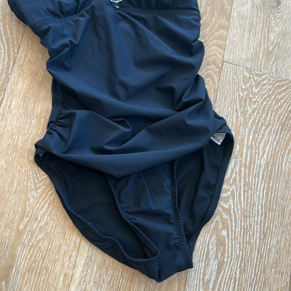 SPANX Assets by Sara Blakey Swimsuit - Picture 2 of 8